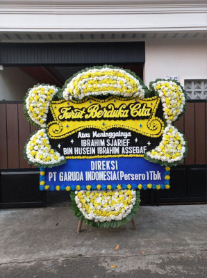 Papan Bunga Duka di Kampung Empat